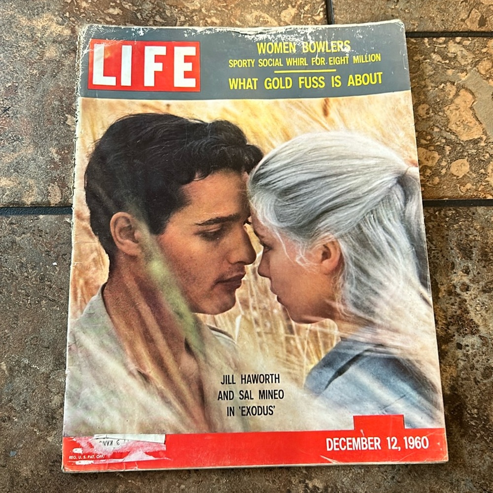 LIFE Magazine December 1960 Women Bowlers